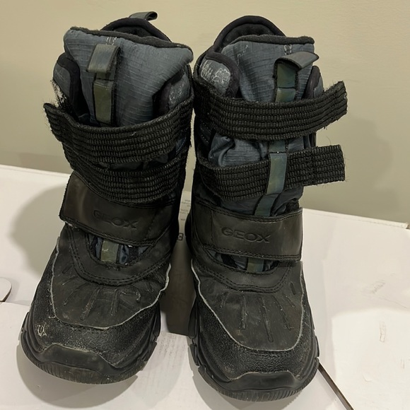 Geox boys snow boots - Picture 1 of 2